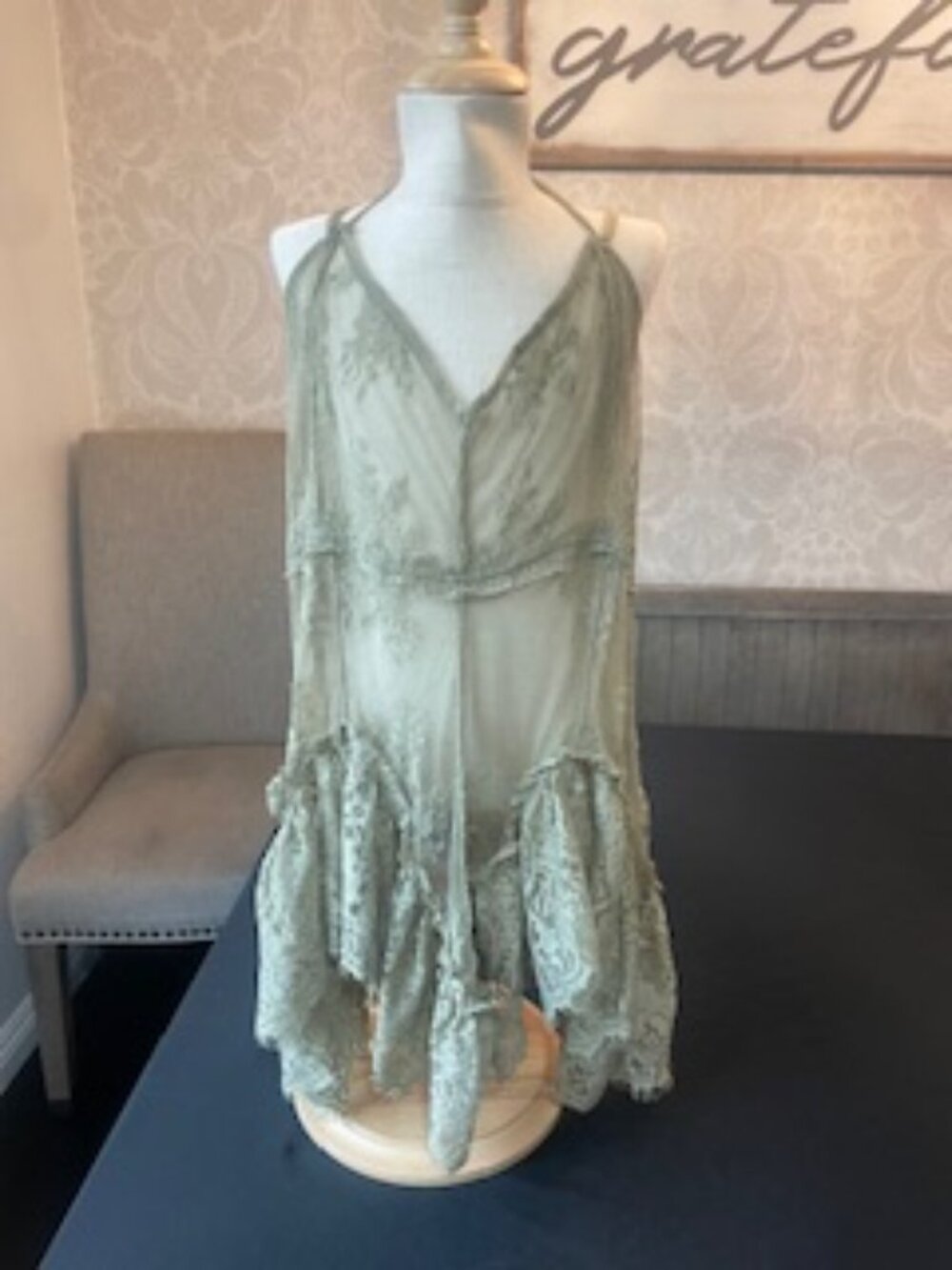 💚 BEAUTIFUL GREEN LACE TOP 💚